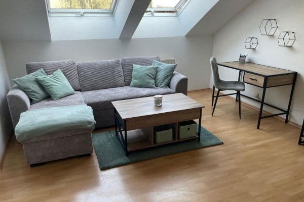 Prenájom bytu 3-izbový 70 m², Starhembergstraße 11, Linz Prenájom bytu 3-izbový 70 m², Starhembergstraße 11, Linz