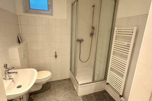 Prenájom bytu 2-izbový 65 m², Sternbuschweg 99, Duisburg Prenájom bytu 2-izbový 65 m², Sternbuschweg 99, Duisburg