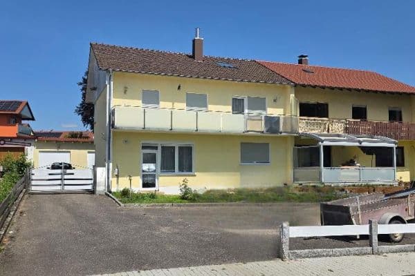 Predaj domu 176 m², pozemek 680 m², Wagenbacherstrasse, Siegelsbach Predaj domu 176 m², pozemek 680 m², Wagenbacherstrasse, Siegelsbach