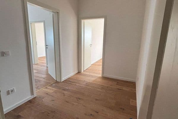 Prenájom bytu 3-izbový 70 m², Zabergäustr. 97, Stuttgart, Bádensko-Wurttembersko Prenájom bytu 3-izbový 70 m², Zabergäustr. 97, Stuttgart, Bádensko-Wurttembersko