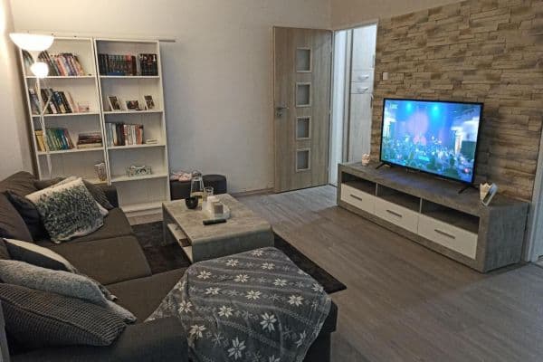 Prenájom bytu 2-izbový 55 m², S. K. Neumanna, Příbram, Středočeský kraj Prenájom bytu 2-izbový 55 m², S. K. Neumanna, Příbram, Středočeský kraj