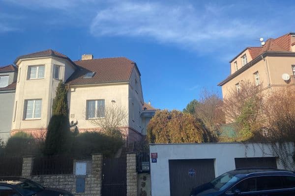 Prenájom domu 175 m², pozemek 671 m², Na Vysočanských vinicích, Praha Prenájom domu 175 m², pozemek 671 m², Na Vysočanských vinicích, Praha