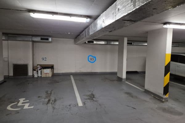 Prenájom garáže 17 m², Bratislavská, Praha Prenájom garáže 17 m², Bratislavská, Praha