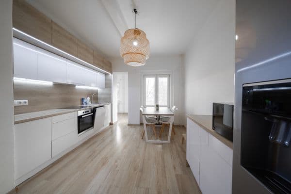 Prenájom bytu 3-izbový 70 m², U Stadiónu, Ústí nad Labem Prenájom bytu 3-izbový 70 m², U Stadiónu, Ústí nad Labem