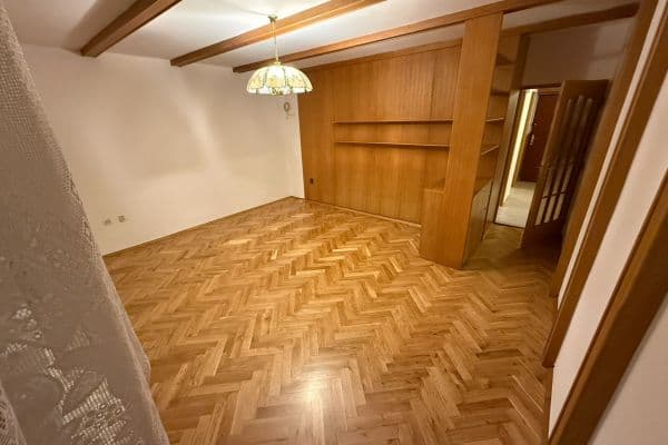 Predaj bytu 3-izbový 71 m², V Sadě, Vlašim Predaj bytu 3-izbový 71 m², V Sadě, Vlašim