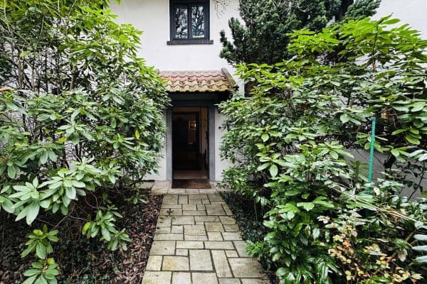 Predaj domu 365 m², pozemek 1.250 m², Saarbrücken Predaj domu 365 m², pozemek 1.250 m², Saarbrücken