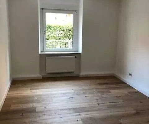 Prenájom bytu 3-izbový 97 m², Köhnstraße 58, Nürnberg Prenájom bytu 3-izbový 97 m², Köhnstraße 58, Nürnberg