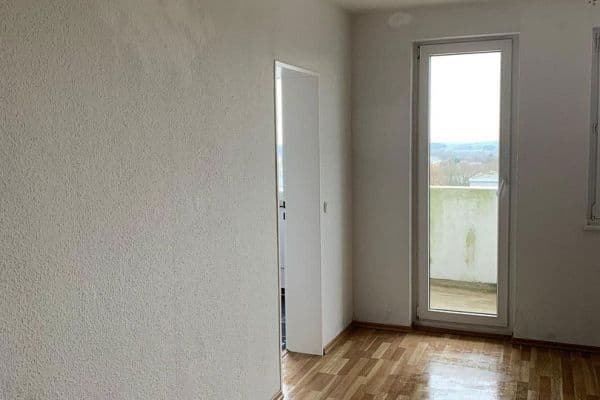 Prenájom bytu 1-izbový 43 m², Brehmstr. 2, Velbert Prenájom bytu 1-izbový 43 m², Brehmstr. 2, Velbert