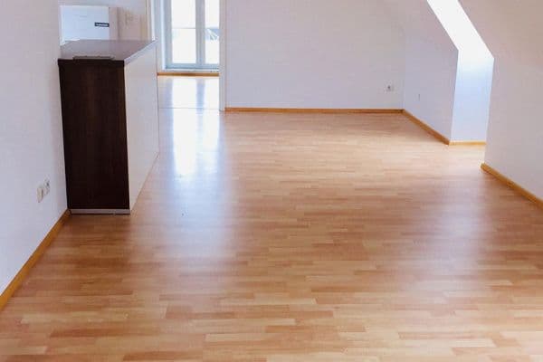 Prenájom bytu 2-izbový 65 m², Bobingen Prenájom bytu 2-izbový 65 m², Bobingen