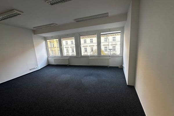 Prenájom kancelárie 33 m², Národní, Praha Prenájom kancelárie 33 m², Národní, Praha