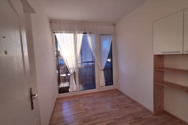 Predaj bytu 4-izbový 82 m², Nad Kapličkou, Praha Predaj bytu 4-izbový 82 m², Nad Kapličkou, Praha
