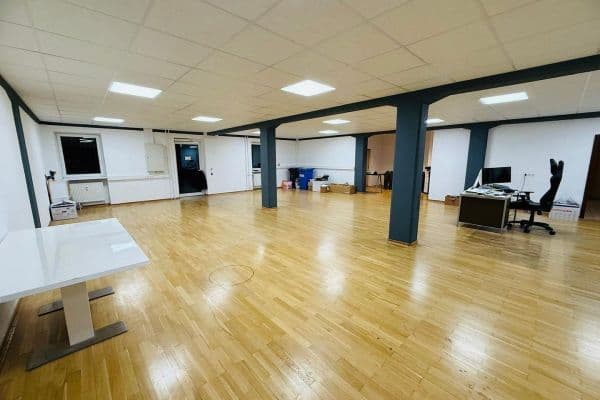 Prenájom kancelárie 220 m², Auhofstraße 9, Aschaffenburg Prenájom kancelárie 220 m², Auhofstraße 9, Aschaffenburg