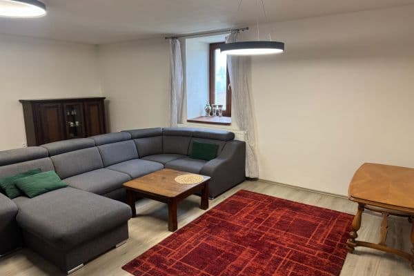 Prenájom bytu 3-izbový 95 m², Protivín Prenájom bytu 3-izbový 95 m², Protivín