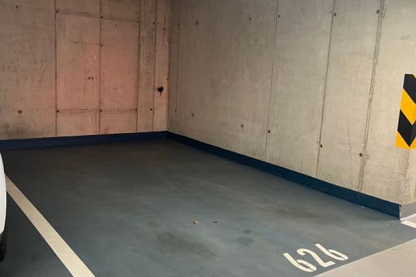 Prenájom garáže 16 m², U Hostavického potoka, Praha Prenájom garáže 16 m², U Hostavického potoka, Praha