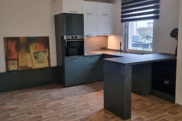 Prenájom bytu 1-izbový 37 m², Nehvizdy, Středočeský kraj Prenájom bytu 1-izbový 37 m², Nehvizdy, Středočeský kraj