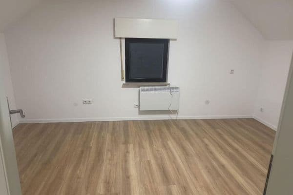 Prenájom bytu 3-izbový 75 m², Dreieich, Hesensko Prenájom bytu 3-izbový 75 m², Dreieich, Hesensko