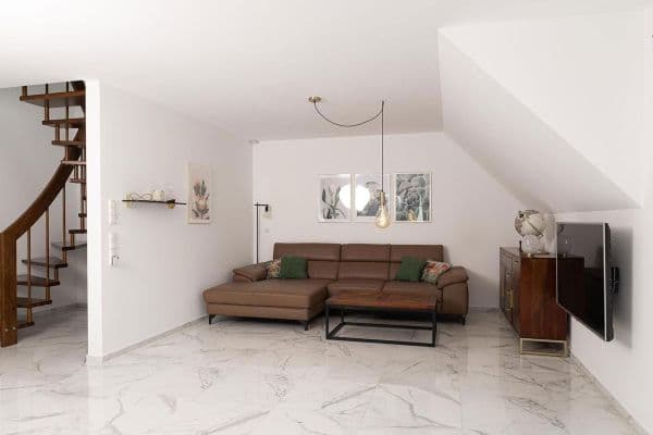 Predaj bytu 4-izbový 105 m², Heilsbronn Predaj bytu 4-izbový 105 m², Heilsbronn