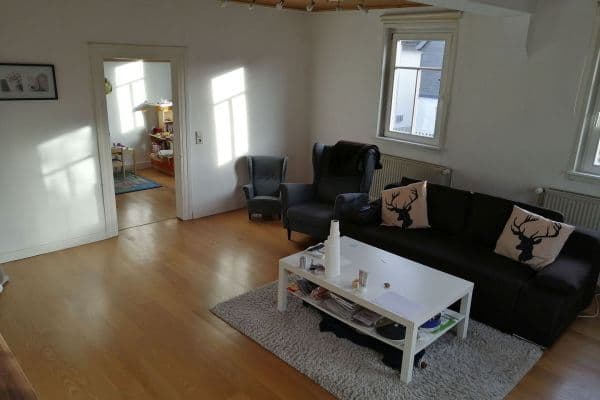 Prenájom bytu 3-izbový 100 m², Hauptstr. 35, Wettenberg Prenájom bytu 3-izbový 100 m², Hauptstr. 35, Wettenberg