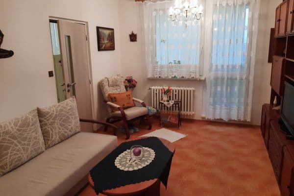 Prenájom bytu 3-izbový 70 m², Palackého, Znojmo, Jihomoravský kraj Prenájom bytu 3-izbový 70 m², Palackého, Znojmo, Jihomoravský kraj