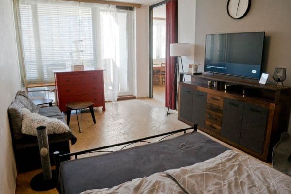 Prenájom bytu 2-izbový 57 m², Taussigova, Praha Prenájom bytu 2-izbový 57 m², Taussigova, Praha