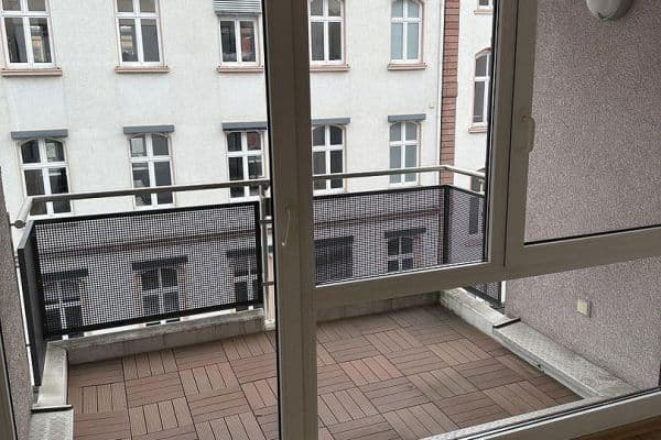 Prenájom bytu 3-izbový 76 m², Frankfurt am Main, Hesensko Prenájom bytu 3-izbový 76 m², Frankfurt am Main, Hesensko