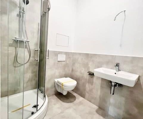 Prenájom bytu 2-izbový 55 m², Schwalbacher Straße 23, Frankfurt am Main, Hesensko Prenájom bytu 2-izbový 55 m², Schwalbacher Straße 23, Frankfurt am Main, Hesensko