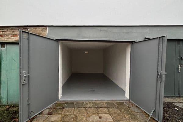 Prenájom garáže 16 m², Červinkova, Brno Prenájom garáže 16 m², Červinkova, Brno