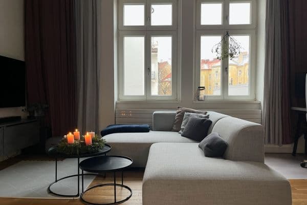 Prenájom bytu 2-izbový 50 m², Oldřichova, Praha Prenájom bytu 2-izbový 50 m², Oldřichova, Praha