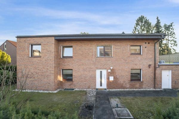 Predaj domu 109 m², pozemek 358 m², Karnaper Straße 49, Hilden Predaj domu 109 m², pozemek 358 m², Karnaper Straße 49, Hilden