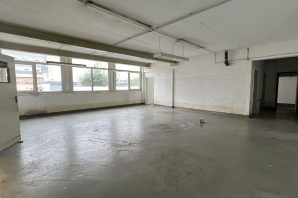 Prenájom nebytového priestoru 1.000 m², Leverkusen Prenájom nebytového priestoru 1.000 m², Leverkusen