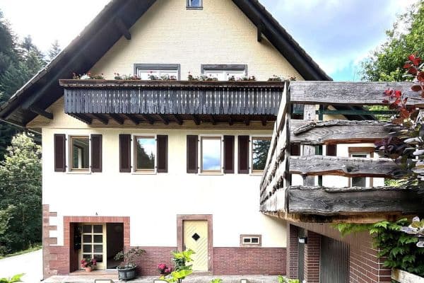 Predaj domu 263 m², pozemek 17.301 m², Wildschapbachstraße 6, Bad Rippoldsau-Schapbach Predaj domu 263 m², pozemek 17.301 m², Wildschapbachstraße 6, Bad Rippoldsau-Schapbach