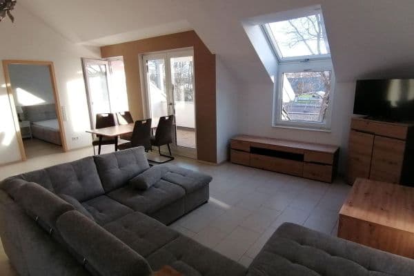 Prenájom bytu 2-izbový 70 m², Neu-Ienburg Prenájom bytu 2-izbový 70 m², Neu-Ienburg