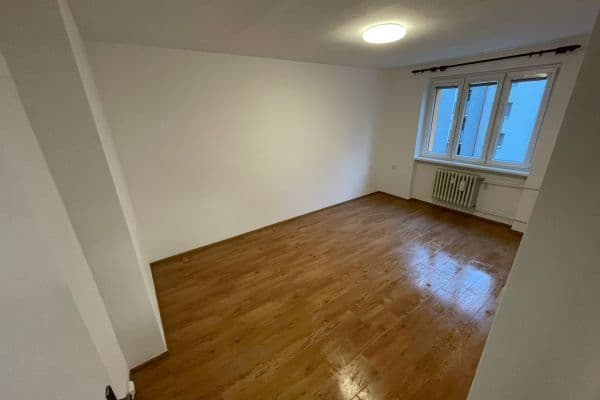 Prenájom bytu 1-izbový 38 m², Bojovníků za svobodu, Čáslav Prenájom bytu 1-izbový 38 m², Bojovníků za svobodu, Čáslav