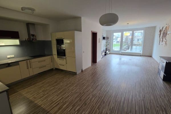 Predaj bytu 5-izbový 154 m², Edisonova, Praha Predaj bytu 5-izbový 154 m², Edisonova, Praha