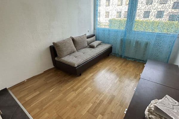 Prenájom bytu 1-izbový 17 m², Mitterweg 87, Innsbruck, Tirolsko Prenájom bytu 1-izbový 17 m², Mitterweg 87, Innsbruck, Tirolsko