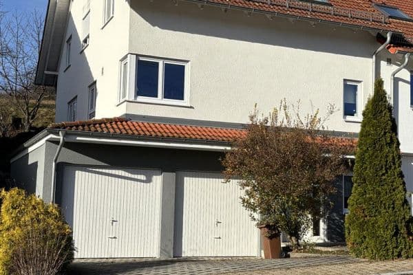 Predaj domu 193 m², pozemek 347 m², Hermann-Hesse-Straße 44 1, Niefern-Öschelbronn Predaj domu 193 m², pozemek 347 m², Hermann-Hesse-Straße 44 1, Niefern-Öschelbronn