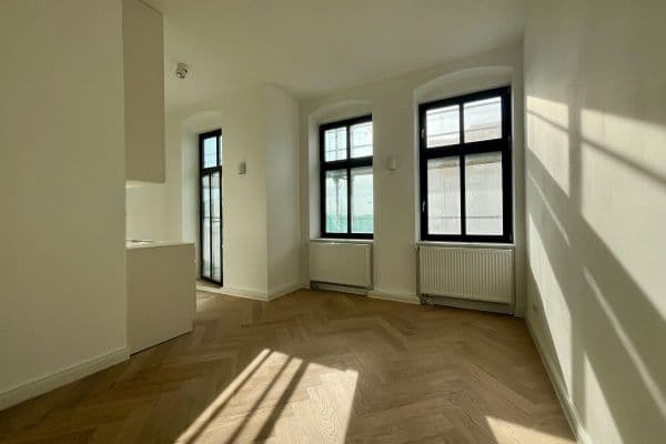 Prenájom bytu 1-izbový 35 m², Schöneberger Straße 9, Berlin, Berlín Prenájom bytu 1-izbový 35 m², Schöneberger Straße 9, Berlin, Berlín