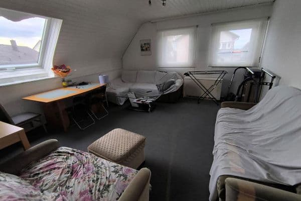 Prenájom bytu 3-izbový 65 m², reußensteinstr.10, Böblingen Prenájom bytu 3-izbový 65 m², reußensteinstr.10, Böblingen