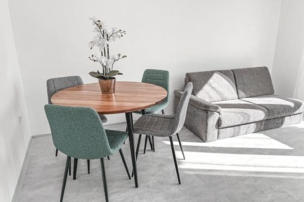 Prenájom bytu 3-izbový 59 m², 5. května, Kladno Prenájom bytu 3-izbový 59 m², 5. května, Kladno