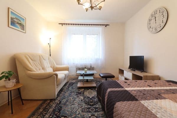 Prenájom bytu 1-izbový 32 m², Kyjevská, Prenájom bytu 1-izbový 32 m², Kyjevská,