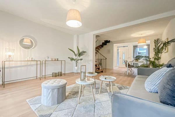 Predaj domu 128 m², pozemek 195 m², Rellingen Predaj domu 128 m², pozemek 195 m², Rellingen