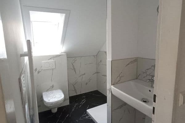 Prenájom bytu 3-izbový 63 m², Kirchstr. 12, Deizisau Prenájom bytu 3-izbový 63 m², Kirchstr. 12, Deizisau