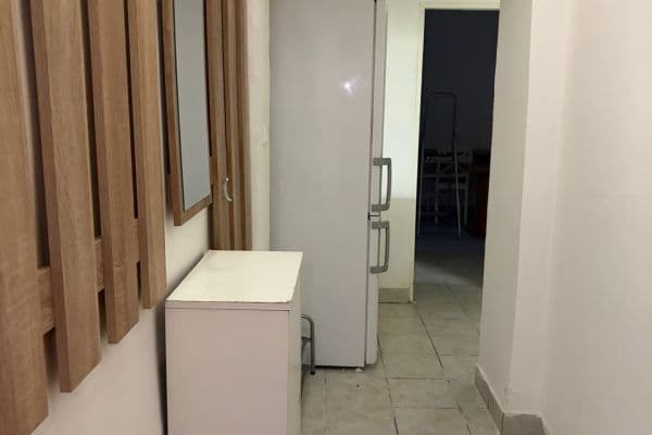 Prenájom bytu 3-izbový 80 m², Černická, Praha Prenájom bytu 3-izbový 80 m², Černická, Praha