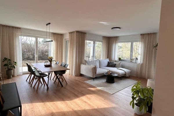 Prenájom bytu 2-izbový 82 m², Holunderweg 14, Horb Prenájom bytu 2-izbový 82 m², Holunderweg 14, Horb