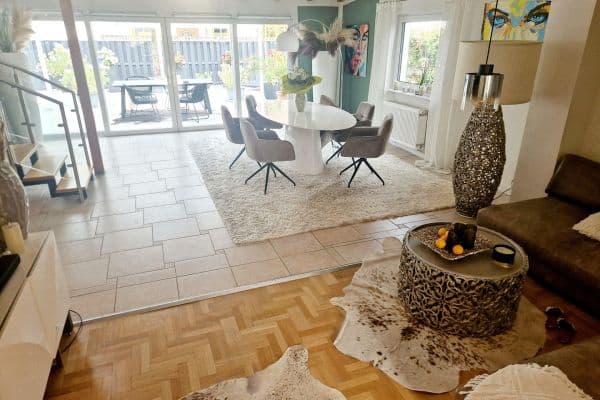 Predaj domu 200 m², pozemek 451 m², Mainz, Porýnie-Falcko Predaj domu 200 m², pozemek 451 m², Mainz, Porýnie-Falcko