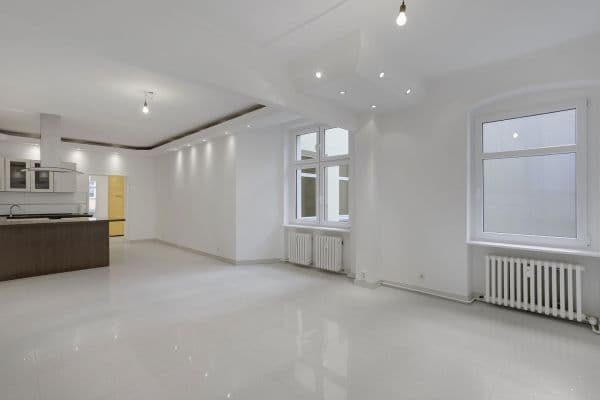 Predaj bytu 3-izbový 100 m², Togostr., Berlin, Berlín Predaj bytu 3-izbový 100 m², Togostr., Berlin, Berlín