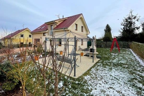 Predaj domu 146 m², pozemek 702 m², Mozartova, Říčany Predaj domu 146 m², pozemek 702 m², Mozartova, Říčany