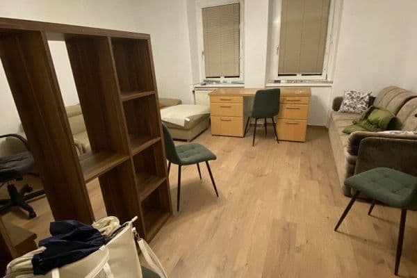 Prenájom bytu 1-izbový 42 m², Bruck an der Mur, Štajersko Prenájom bytu 1-izbový 42 m², Bruck an der Mur, Štajersko