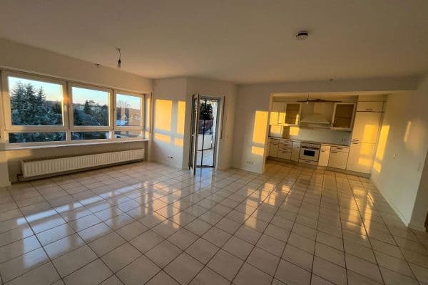 Predaj bytu 2-izbový 70 m², Hanau-Steinheim Predaj bytu 2-izbový 70 m², Hanau-Steinheim