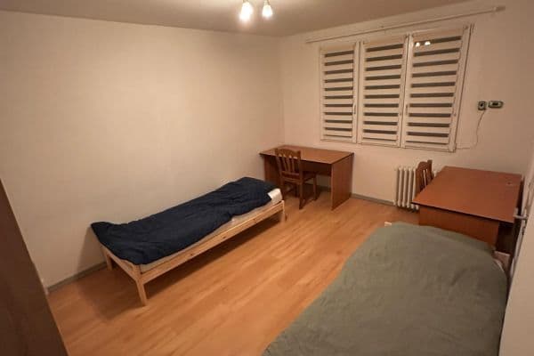 Prenájom bytu 3-izbový 13 m², Nad Dalmatinkou, Plzeň Prenájom bytu 3-izbový 13 m², Nad Dalmatinkou, Plzeň